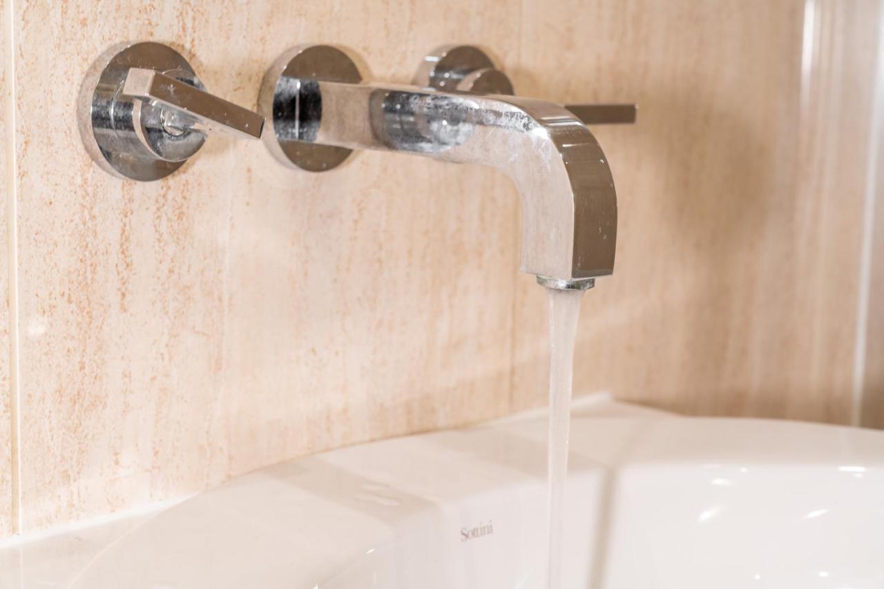Avril Serviced Apartment Бирмингем Экстерьер фото